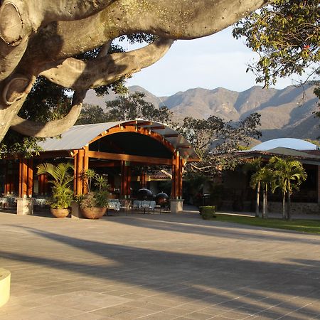 Real De Chapala Hotel Ajijic Buitenkant foto