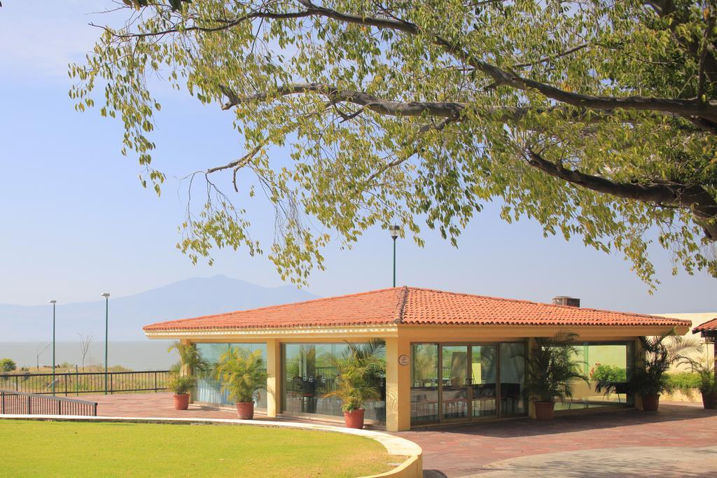 Real De Chapala Hotel Ajijic Buitenkant foto